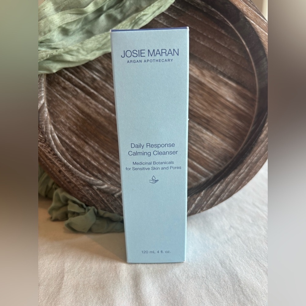 Josie Maran Daily Response Calming Cleanser 4 oz Sensitive Skin NIB